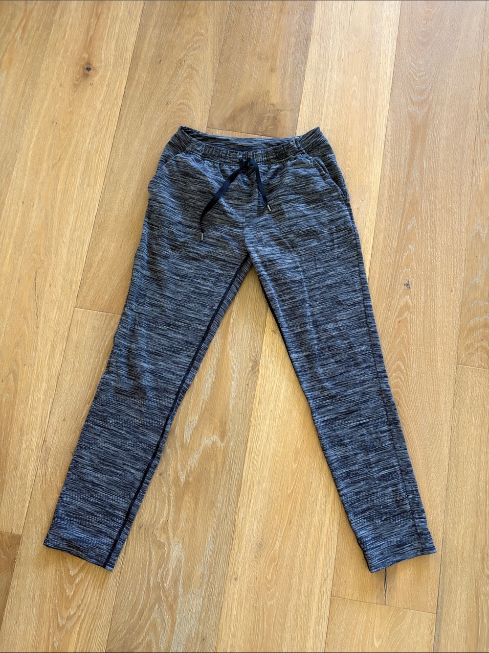 Lululemon athletica Women's Charcoal Heather Jogger Pants
